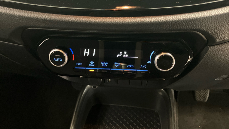 Toyota Aygo X 1.0 VVT-i Edge 5dr Petrol Hatchback